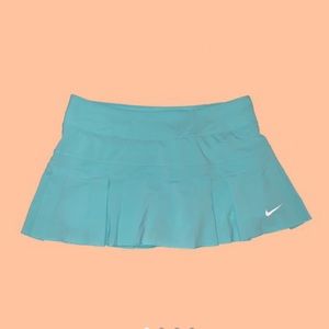 Nike mint tennis skirt